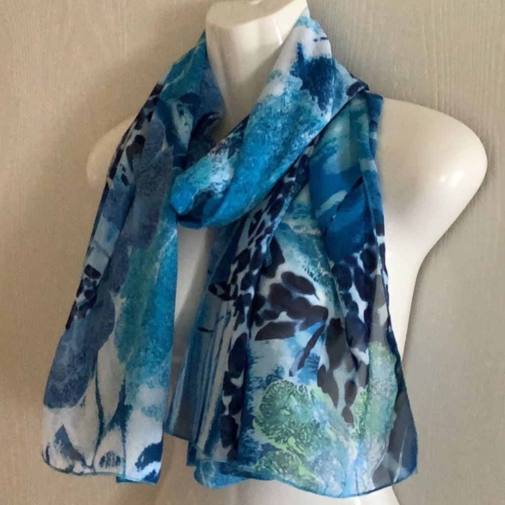 YBL Scarf Your best look  scarf blue leopard green  OS versatile ways to wear it